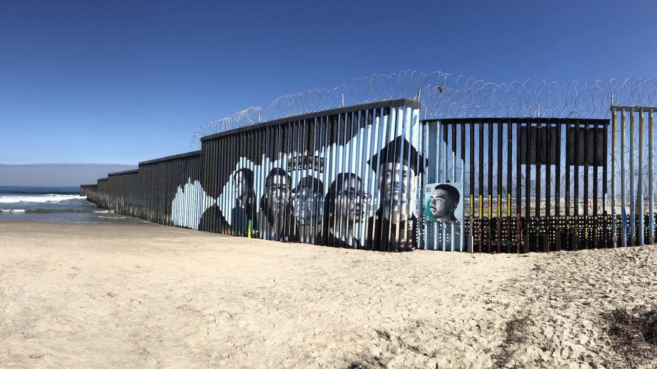 Playas de Tijuana Mural Project