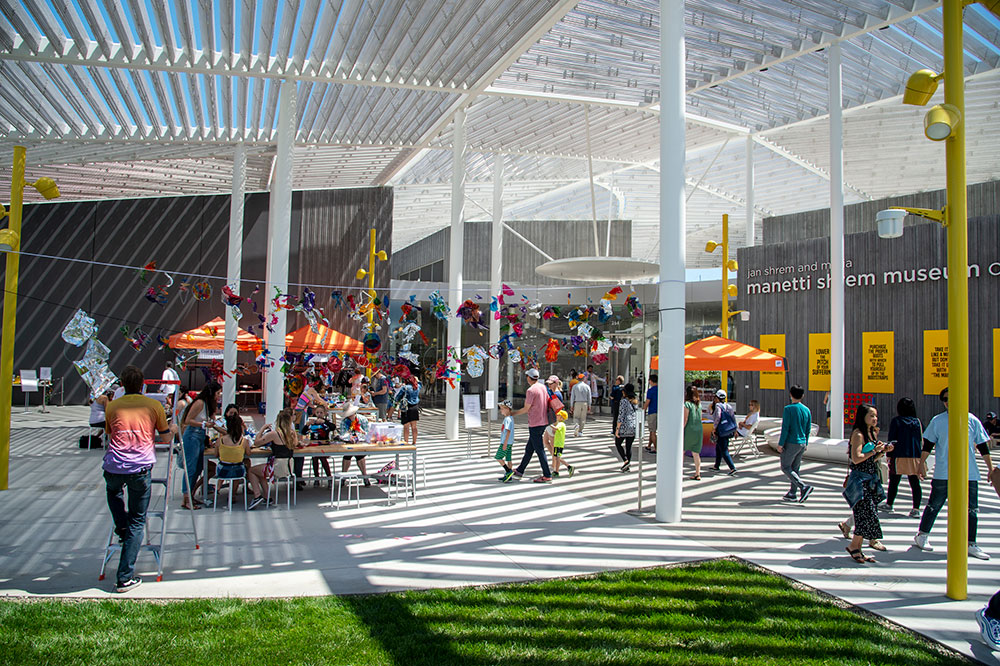 Photo of Picnic Day art making on the Manetti Shrem Museum Event Plaza.